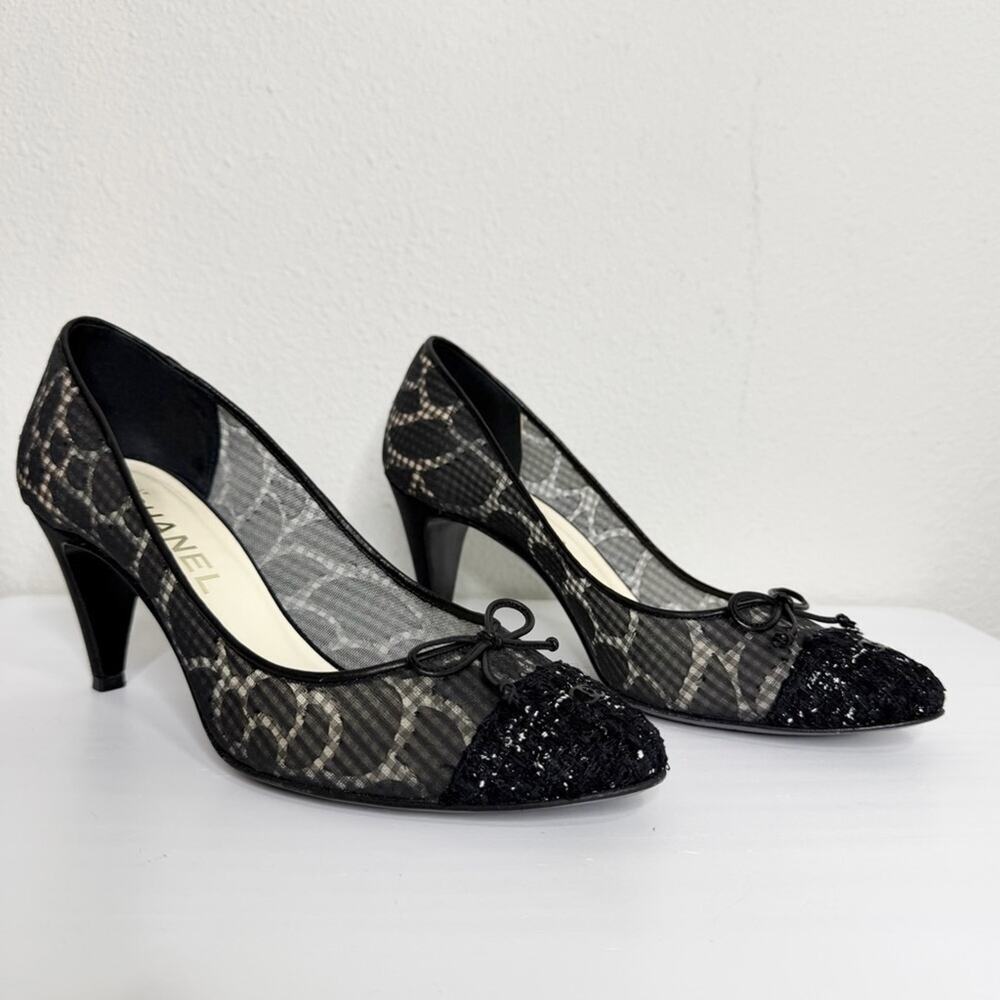 Chanel Black Mesh Tweed Cap Toe Bow Pumps Heels 37.5